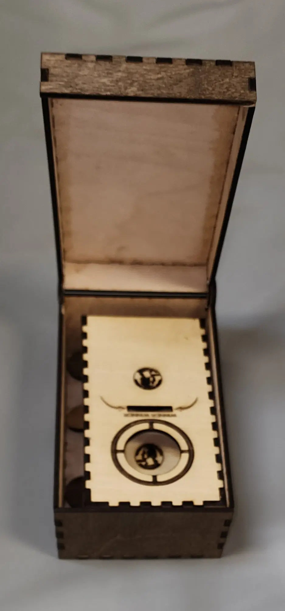 – Wooden Tossing Game with Engraved Designs, Fun for All Ages