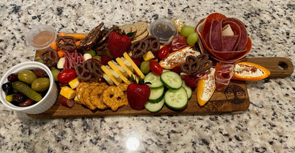 Handcrafted cutting & charcuterie boards—perfect for serving, gifting, or branding. Personal or business use.